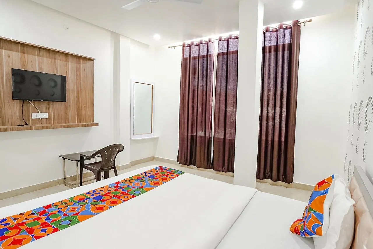 Hotel Fabhotel Siddhi Váránasí